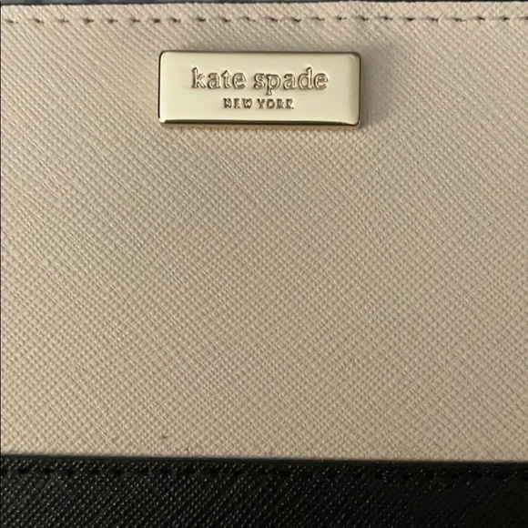 Kate Spade Wallet - Picture 2 of 5